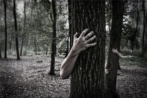 女生夢見躲避喪屍