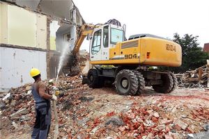 夢見大量房子被拆