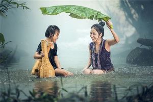女人夢到下大雨