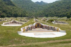 女人夢見幾個土墳包