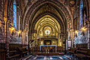 夢見教堂裡的聖壇