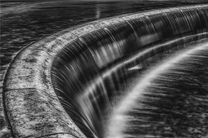 夢見黑水流是什麼意思