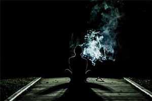 女人夢見跟鬼打架