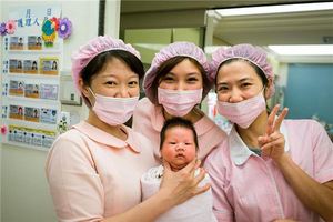 夢見接生婆 產婆 助產士