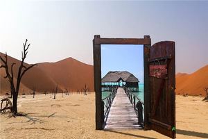 夢見大風把門吹開了