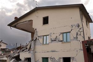 夢到房頂塌陷一塊