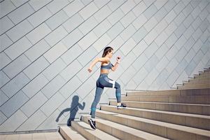 夢見樓梯是什麼意思